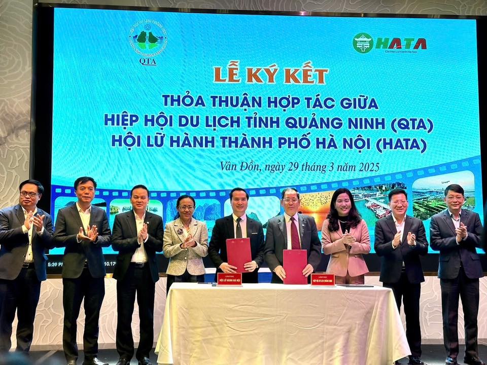 Hành trình Famtrip HATA - Khám phá Vịnh Bái Tử Long, Quảng Ninh