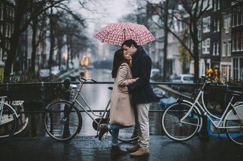  Amsterdam chính là nơi lý tưởng để lưu lại kỷ niệm qua các tấm ảnh “tình bể bình”