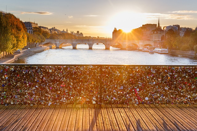 cây cầu đi bộ Pont des Arts 