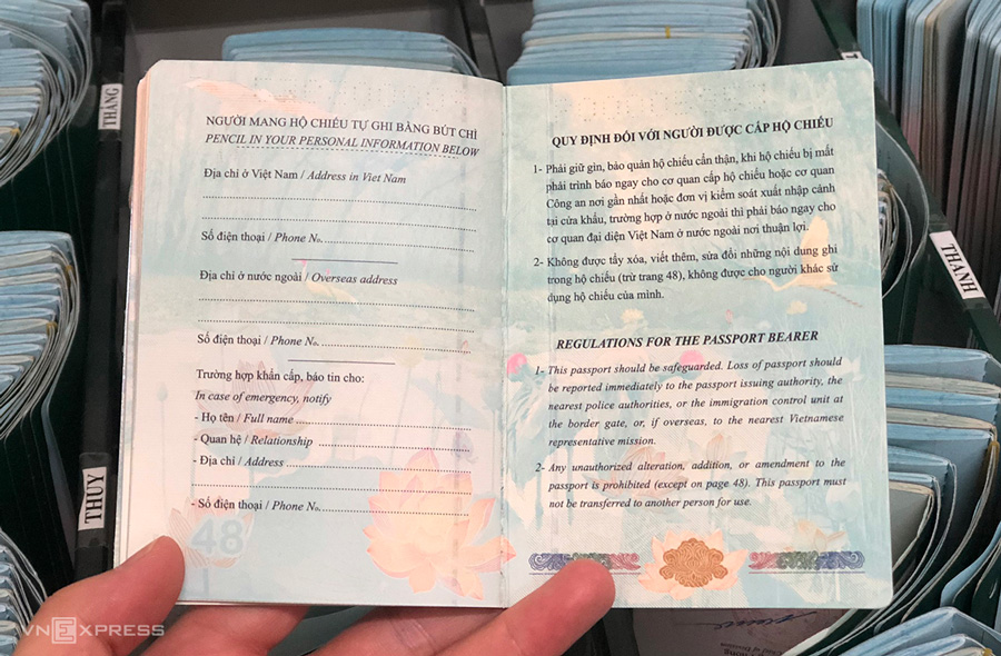 Hộ chiếu khi xin visa phải còn hạn, không rách, hỏng hay có dấu hiệu tẩy xóa